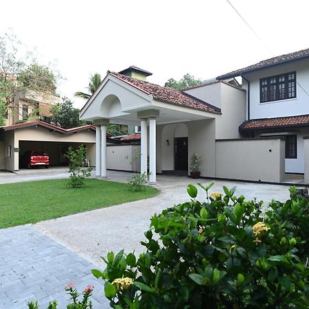 Serene Manor Battaramulla Exterior photo